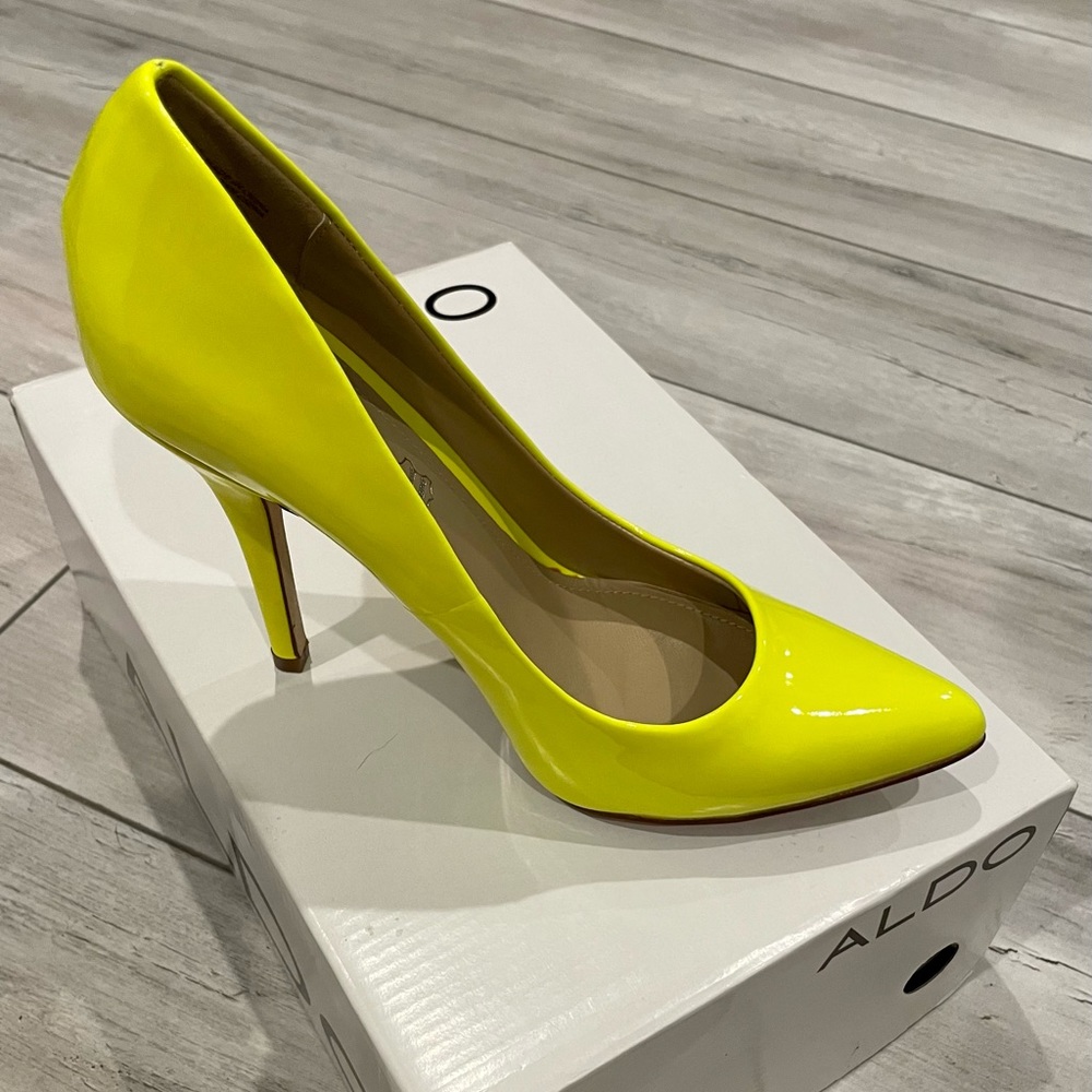 NEW ALDO hot yellow Mease heels with original box